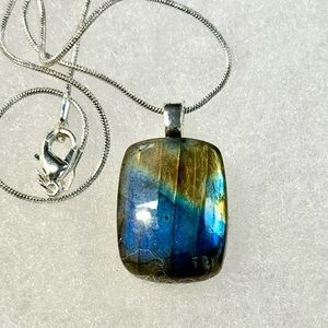 Lovely Petite, blue-gold flash labradorite pendant with SS chain.